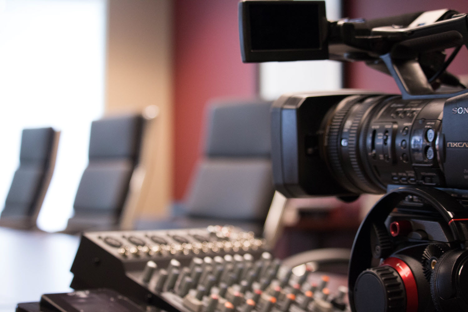 Read more about the article Behind the Lens Part II: Qualities of a Professional Legal Videographer